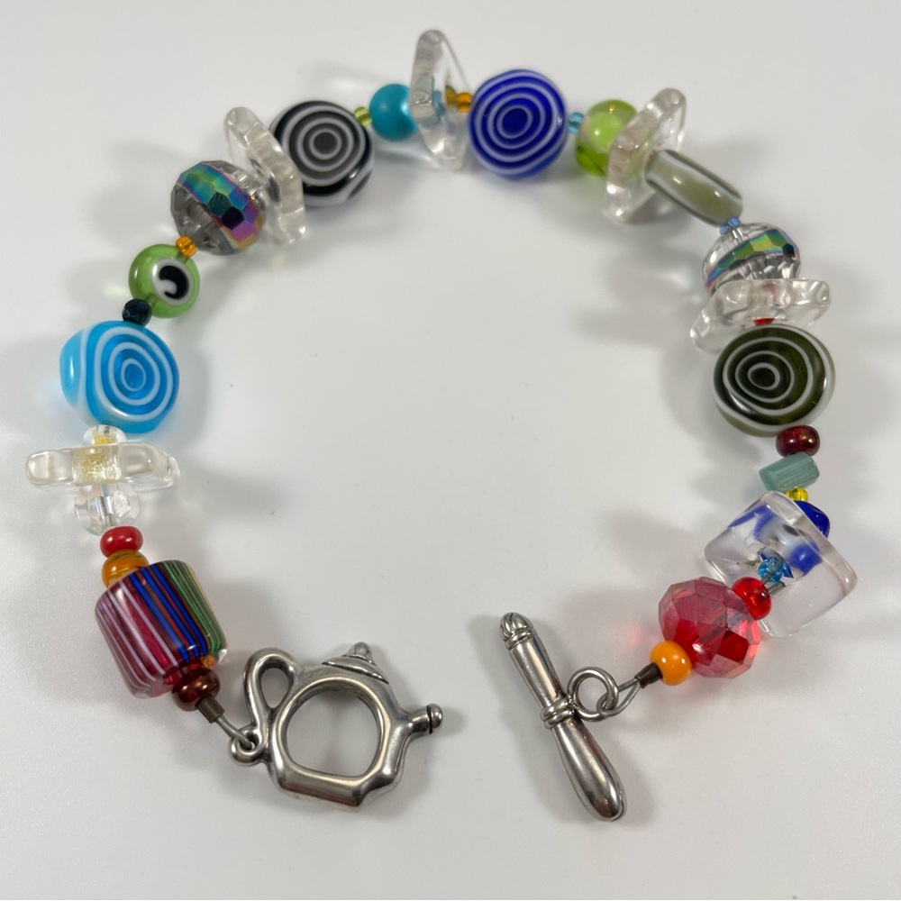 Alice in Wonderland Themed Artisan Made Hand Crafted Glass Beaded Bracelet